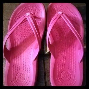 Women's hot pink crocs
